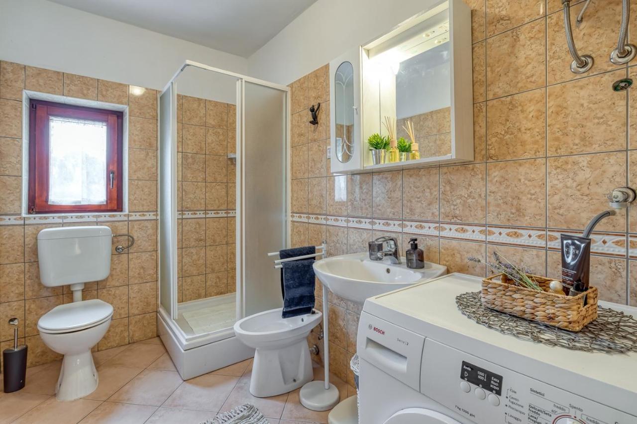 Appartamento Casa Giorgio Porec Esterno foto